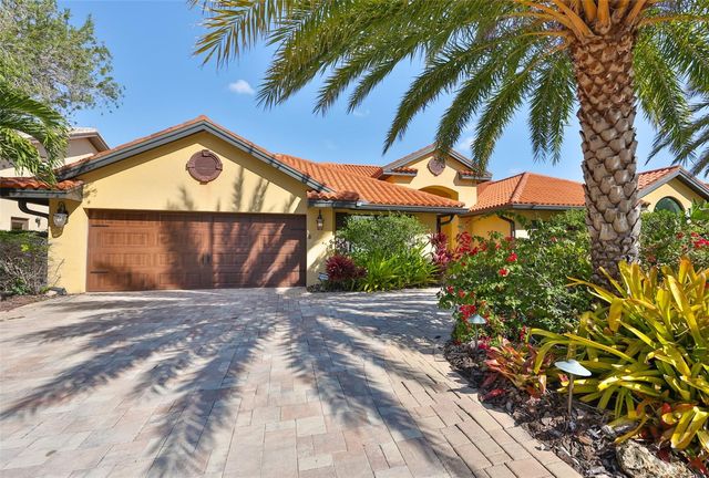 9805 COMPASS POINT WAY, Tampa, FL 33615