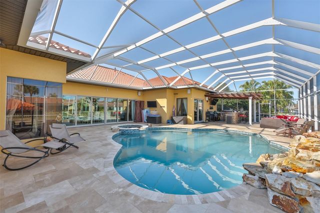 9805 COMPASS POINT WAY, Tampa, FL 33615