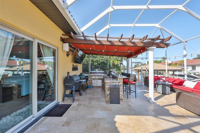 9805 COMPASS POINT WAY, Tampa, FL 33615