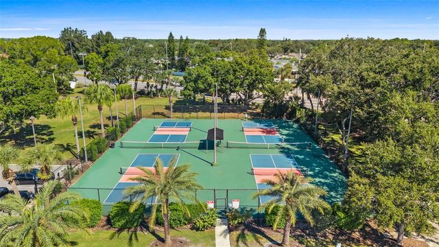 9805 COMPASS POINT WAY, Tampa, FL 33615