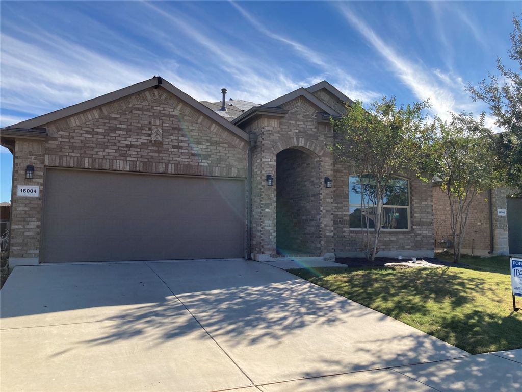 16004 Farringdon Street, Fort Worth, TX 76247