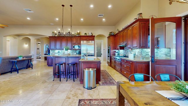 3400 W Lynx Lane, Benson, AZ 85602