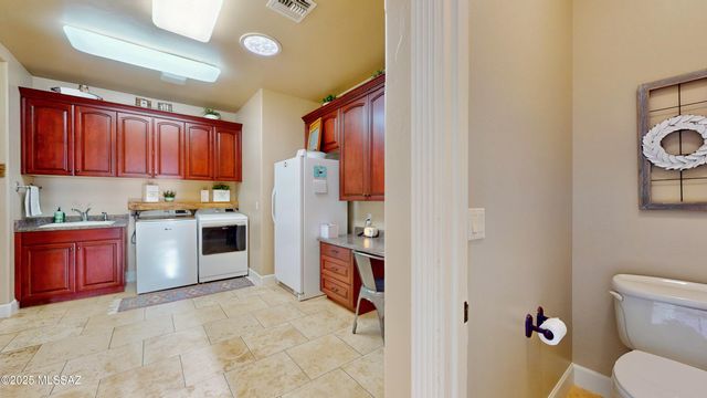 3400 W Lynx Lane, Benson, AZ 85602