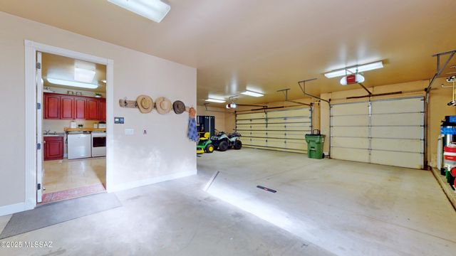 3400 W Lynx Lane, Benson, AZ 85602