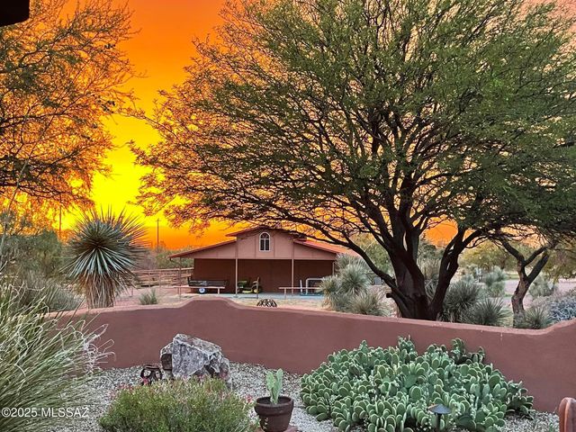 3400 W Lynx Lane, Benson, AZ 85602