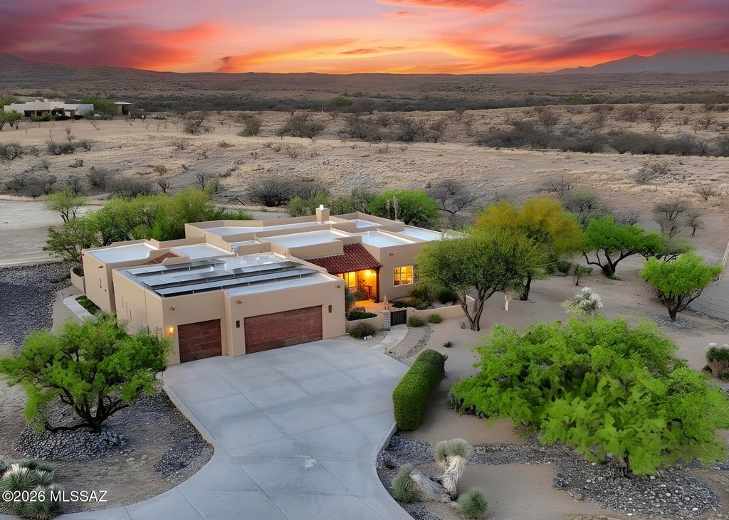 3400 W Lynx Lane, Benson, AZ 85602