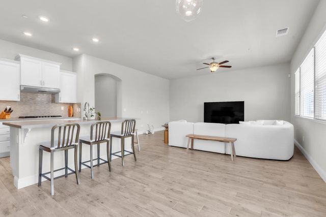 3057 Wiskel Way, Roseville, CA 95661