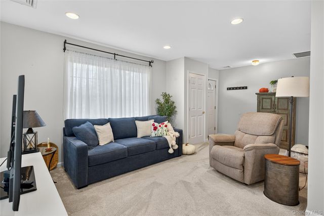 467 Kings Highway, Warwick, NY 10990