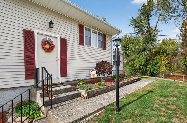 467 Kings Highway, Warwick, NY 10990