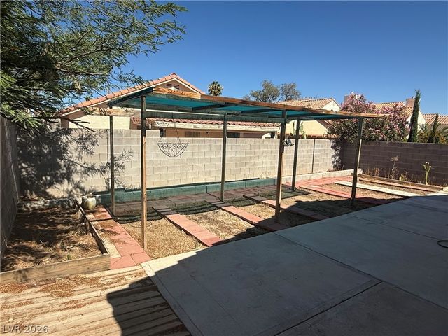 8344 Granite Peak Court, Las Vegas, NV 89145