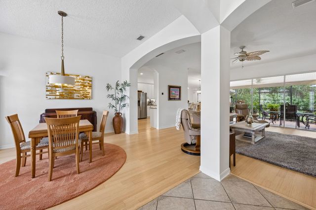 351 Point Pleasant Dr, St Augustine, FL 32086