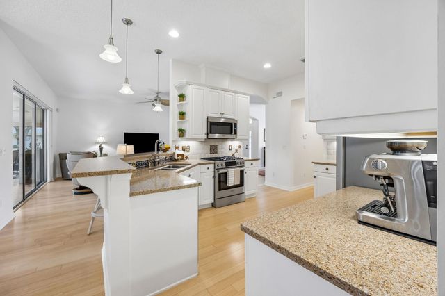 351 Point Pleasant Dr, St Augustine, FL 32086