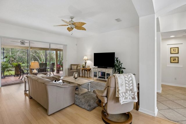 351 Point Pleasant Dr, St Augustine, FL 32086