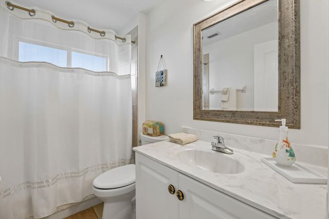 351 Point Pleasant Dr, St Augustine, FL 32086