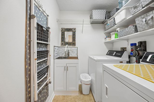 351 Point Pleasant Dr, St Augustine, FL 32086