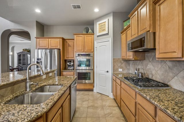 832 Windham Drive, Rockwall, TX 75087