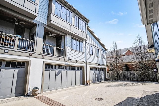 694 Croswell Avenue, Grand Rapids, MI 49506