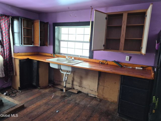 501 N North Old Route 4 Road, Fort Ann, NY 12827