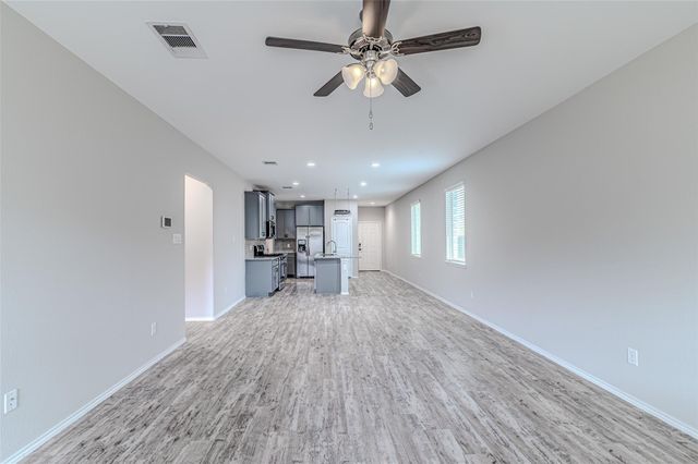 16887 Pink Wintergreen Drive, Conroe, TX 77385