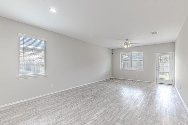 16887 Pink Wintergreen Drive, Conroe, TX 77385