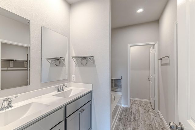 16887 Pink Wintergreen Drive, Conroe, TX 77385