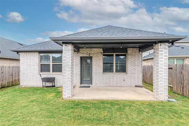 16887 Pink Wintergreen Drive, Conroe, TX 77385