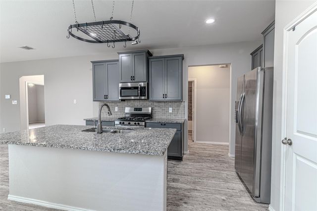 16887 Pink Wintergreen Drive, Conroe, TX 77385