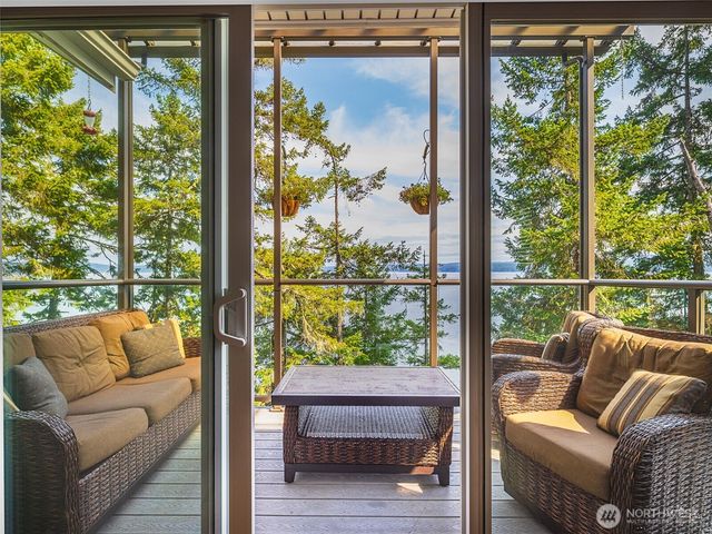 291 Pleasant Harbor Road, Brinnon, WA 98320