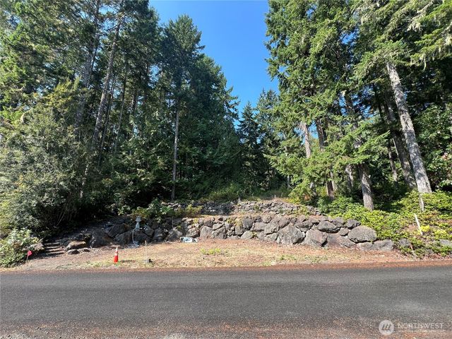 291 Pleasant Harbor Road, Brinnon, WA 98320