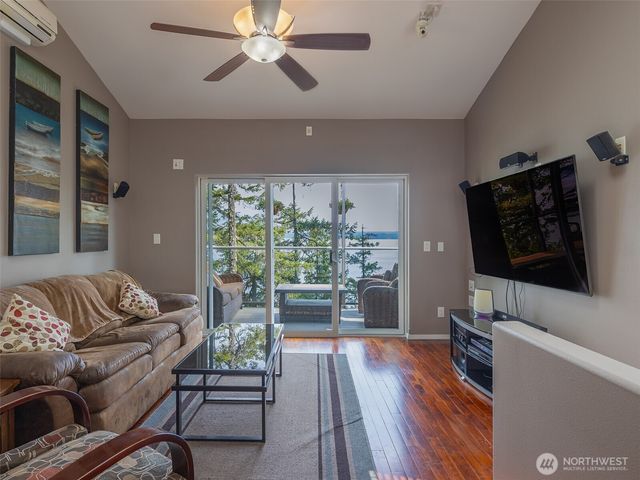 291 Pleasant Harbor Road, Brinnon, WA 98320