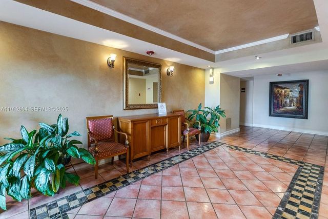 19999 E Country Club Dr 1302, Aventura, FL 33180