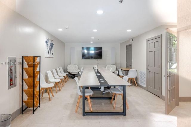 19999 E Country Club Dr 1302, Aventura, FL 33180