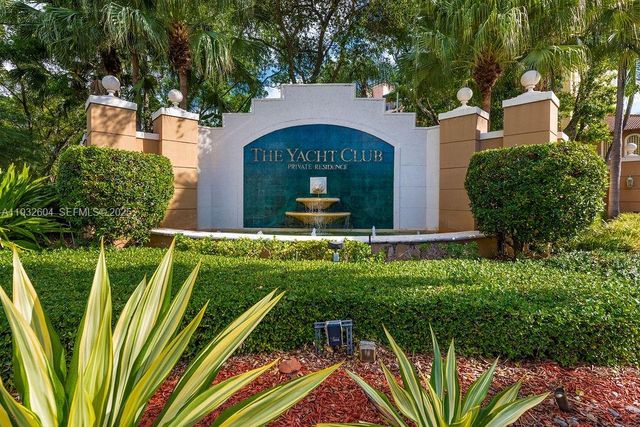 19999 E Country Club Dr 1302, Aventura, FL 33180