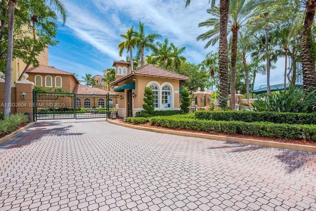 19999 E Country Club Dr 1302, Aventura, FL 33180