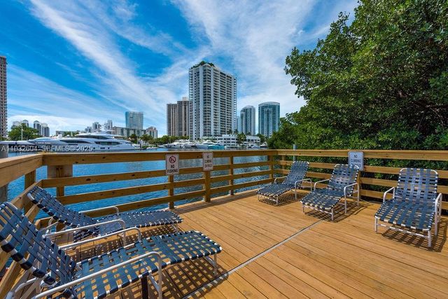 19999 E Country Club Dr 1302, Aventura, FL 33180