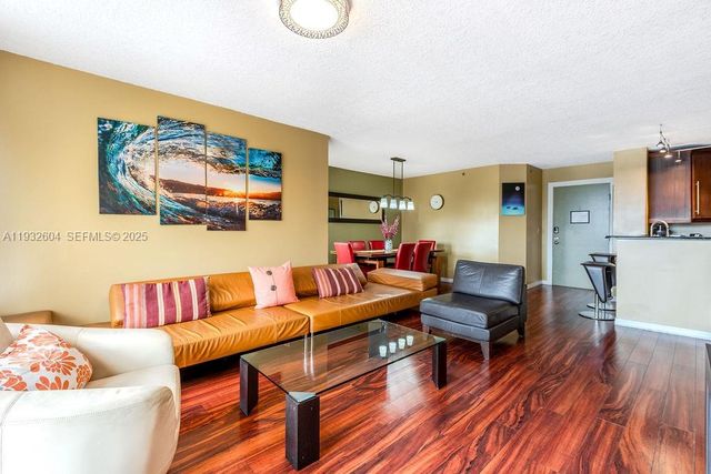 19999 E Country Club Dr 1302, Aventura, FL 33180