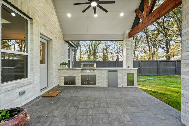 105 Water Oak Road, Trinidad, TX 75163