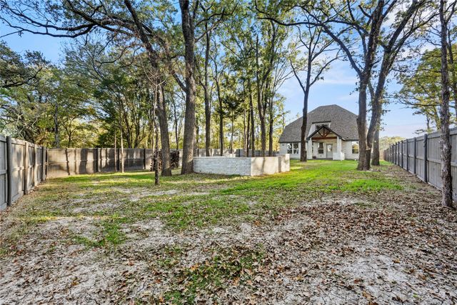 105 Water Oak Road, Trinidad, TX 75163