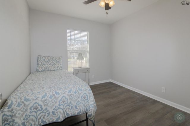 2200 GORDON STREET, Vernon, TX 76384