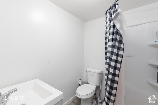 5801 S 7100 W, Hooper, UT 84315