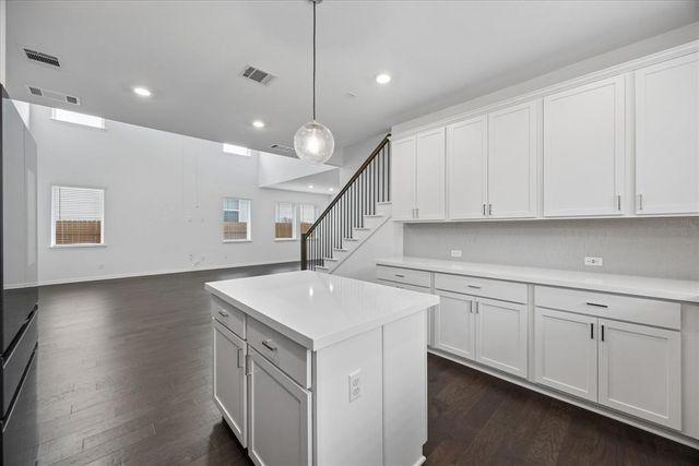 6407 Rounded Pebble LN, Buda, TX 78610