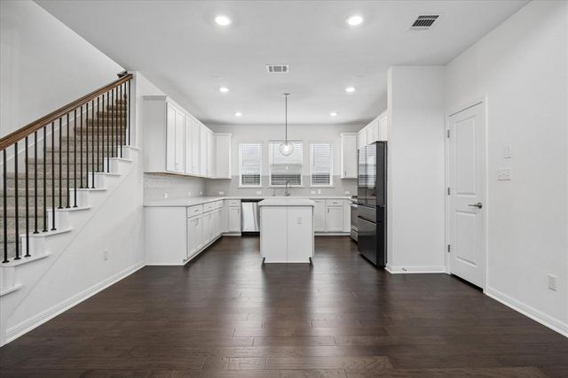 6407 Rounded Pebble LN, Buda, TX 78610