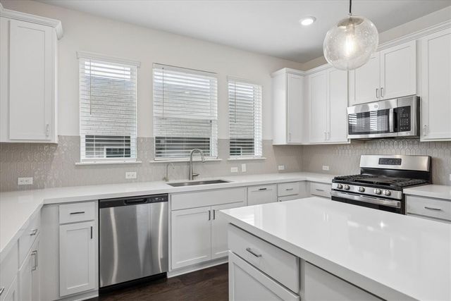 6407 Rounded Pebble LN, Buda, TX 78610