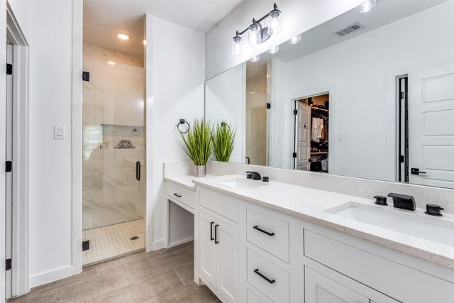 2830 S Marsalis Avenue, Dallas, TX 75216