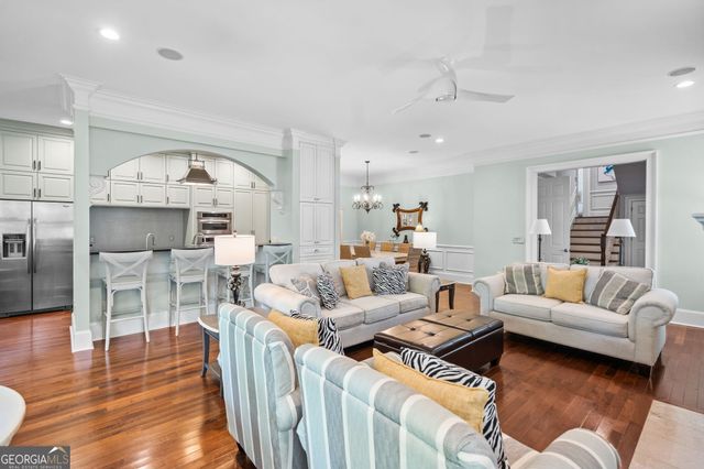 12 Paddington Circle, Savannah, GA 31410