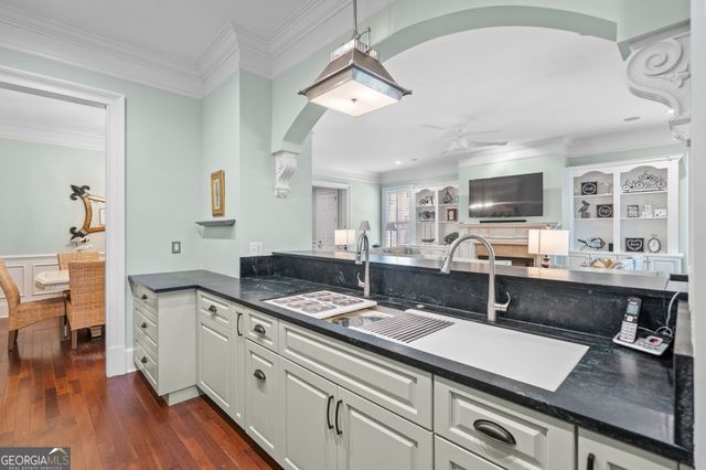 12 Paddington Circle, Savannah, GA 31410