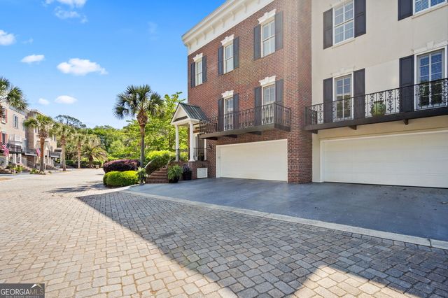 12 Paddington Circle, Savannah, GA 31410