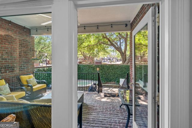 12 Paddington Circle, Savannah, GA 31410