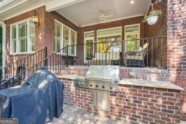 12 Paddington Circle, Savannah, GA 31410