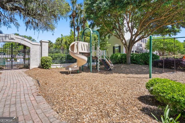 12 Paddington Circle, Savannah, GA 31410